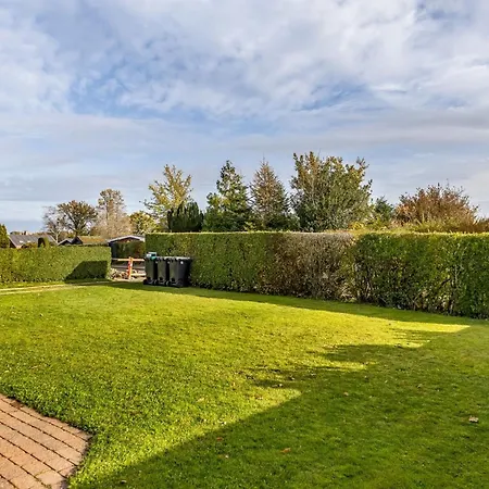 Holiday home Eugenia - 300m From The Sea By Interhome *